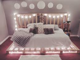 comment faire un lit en palette 52 idees a ne pas manquer lit en palette idee chambre faire un lit