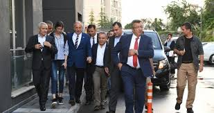 Yaklaşık 4 ay koronavirüs tedavisi görüp 8 aralık'ta görevine dönen antalya büyükşehir belediye başkanı muhittin böcek, partisindeki bazı gruplara yönelik sitem dolu bir mesaj. Son Dakika Antalya Buyuksehir Belediye Baskani Muhittin Bocek Muharrem Ince Nin Partisine Geciyor Son Dakika Haberler