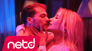 Evet kendisi aranjör olan rıza esendemir ile 13 eylül 2014 tarihinde evlenmiştir. Senin Hastan By Irem Derici From Turkey Popnable