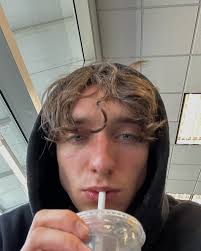 Tom Reddy (@itstomreddy) • Instagram photos and videos