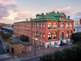15 Interior Design Schools Worth Applying To Architectural Digest The interior design curriculum expands on the foundation of the liberal arts education, encouraging students to engage in research, critical.