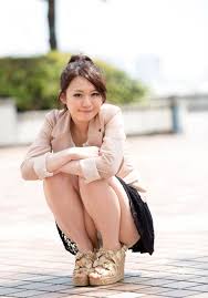 股間も可愛い美女のしゃがみパンチラエロ画像 性癖エロ画像 0 | Hot Sex Picture