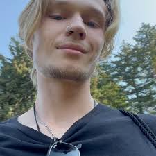 They said that the Sasquatch reside in these woods, all we found was our  hearts! <3, Thank you, my beautiful girlfriend, and my dear family, for an  amazing birthday celebration!