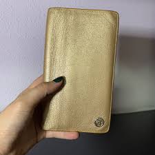 Check out our gold wallet selection for the very best in unique or custom, handmade pieces from our кошельки shops. Chanel Gold Wallet Men S Fashion Bags Wallets Wallets On Carousell