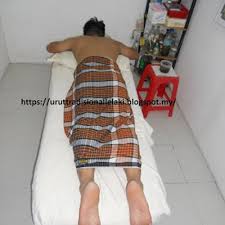 Urut badan + batin = rm40 sahaja (sesi selama 1 jam 30 minit). Urut Tradisional Lelaki