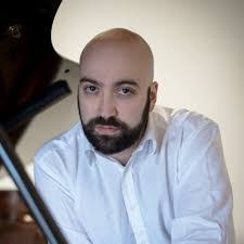 Andrea Gottfried's Instagram, Twitter & Facebook