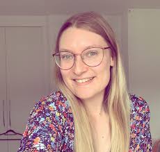 How far do you agree that The Wind in the Willows is a male world with 'too  many kinds of social exclusion' (Margaret Meek)?