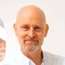 Qualified coaches in and near Rg12