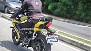 Humachine technologies & sensual racing form big just got bigger and better. 2018 Yamaha R15 V3 Pics Colours Changes Indonesia