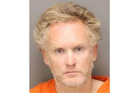 Fla. Sex Offender Launches Bottles of Urine at Local Business,  'Splattering' Store and Employees: Affidavit