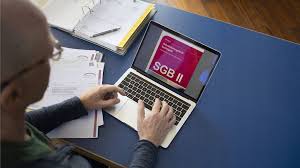 Anders als das arbeitslosengeld 1 wird das alg 2 nicht von der arbeitslosenversicherung, sondern aus steuergeldern finanziert. Alg Ii Online Beantragen