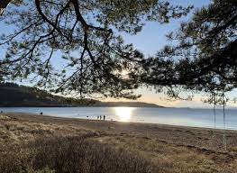 Lunderston bay is located on the east coast of the firth of clyde in inverclyde, by the a770 road approximately midway between the town of gourock and the village of inverkip. Best Walks In Scotland Lunderston Bay To Inverkip Inverclyde Heraldscotland
