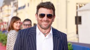 Patrick Bruel face aux polémiques : le chanteur défend son hôtel de luxe  contre les critiques | Télé 7 Jours