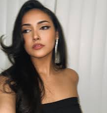 𝐸𝓋𝒶 𝑀𝑜𝓃𝑔𝑒 (@motherevee) • Instagram photos and videos