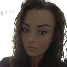 Danielle Hitchman (@daniellehitchman)