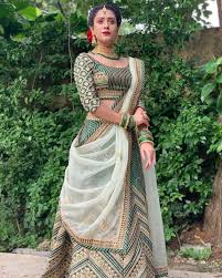 Pin On Hiba Nawab Sham gulabi, sehar gulabi pehar gulabi ya gulabi ye shehar haan. pin on hiba nawab