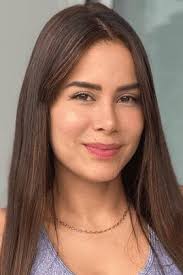 Melissa Cabrera's Instagram, Twitter & Facebook