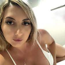 Rebecca lobie tits