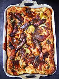 To help the batter rise don't open the oven at any time while cooking no i like to serve toad in the hole with a modest amount of roasted vegetables as it's a very filling dish. Toad In The Hole Jamie Oliver Leftovers Recipes