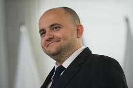 Dariusz Matecki pozbywa się majątku. Przepisał dom na rodziców