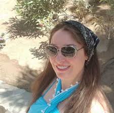 وفجرت نرمين الفقيشمس الحلق، مفاجأة حينما ذهبت إلى النمر في محبسه وطلبته منه الزواج، وأكدت له أنها ستقف إلى جواره ضد ابنة الشيميهنا الزاهد. ØµÙˆØ±Ø© ØªØ¬Ù…Ø¹ Ù†Ø±Ù…ÙŠÙ† Ø§Ù„ÙÙ‚ÙŠ ÙˆØ¬ÙˆØ±Ø¬ ÙƒÙ„ÙˆÙ†ÙŠ Ø®Ø¨Ø± ÙÙŠ Ø§Ù„ÙÙ†