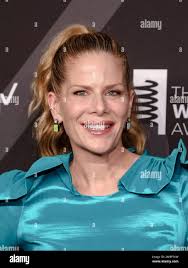 Leigh Elliott's Instagram, Twitter & Facebook