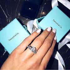 Love This Tiffany Combo Double Tap If You Love It Tag Your Friends Below Rings By Tiffan Tiffany Wedding Rings Tiffany Engagement Tiffany Jewelry