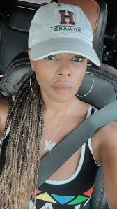 Leif Ellsworth's Instagram, Twitter & Facebook