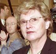 Spendenausschuss: "Erinnere dich, dass es anders war!"