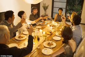 The food, the drinks, the ambiance and the music are all things to consider when planning your bash, and that the good news is that it doesn't have to be. Are These The Rudest Dinner Party Hosts Ever Daily Mail Online
