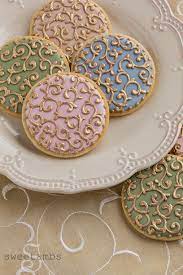 Free shipping on orders over $25 shipped by amazon. How To Make Gold Royal Icingsweetambs