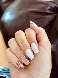 White And Rose Gold Nails Rose Gold Nails Acrylic Gold Nails Rose Gold Nails