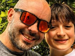 Fundraiser by Travis KEYES : Getting by with a little help from my friends