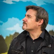 Da bitte ich Winfried Kretschmann, sich auf eine Bank zu setzen für ein  Interview.