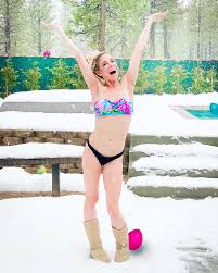 Rebecca Zamolo - Free pics, galleries & more at Babepedia
