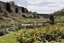 5 Potagers Qui Sauvent La Planete Potager Jardins Cultiver