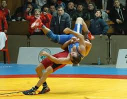 Doi luptători sunt marcați de un juriu pentru performanța lor în trei perioade de două minute, luptele ținând de obicei pâna un luptator câștigă două perioade sau atinge scopul suprem de a trântire la. Lupte Greco Romane About Facebook