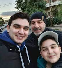حب الفنان اللبناني وائل جسار لعائلته يفوق الخيال فليس هنالك أهم من زوجته وأولاده. Syrian Stars ÙˆØ§Ø¦Ù„ Ø±Ù…Ø¶Ø§Ù† Ù…Ø¹ Ø§ÙˆÙ„Ø§Ø¯Ù‡ Ø¹Ù„ÙŠ ÙˆØ­Ù…Ø²Ø© Facebook