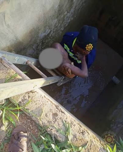 A five-year-old girl has reportedly drowned in an uncovered manhole in Winneba, leaving residents and loved ones devastated by the tragic incident. The full details of what happened are below. Image credit: