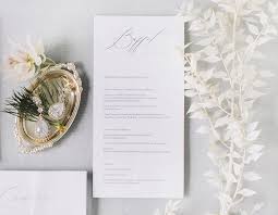 Kalligrafie Menukarte Hochzeit Individuelles Hochzeitsmenu Menu Speisekarte Hochzeit Papeterie Minimalistisch Schlicht Zart Elegant Table Decorations Decor Home Decor