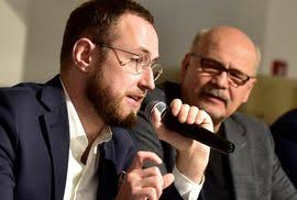 Vzniká nová politická strana, její lídr Štern chce řešit závažnější výzvy  než Čapí hnízdo