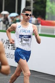 L'atleta ha trionfato nella 20 km di marcia con un tempo pari a 1'2105. T Fo3ajcvygzam
