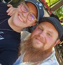 Charlotte Carruthers's Instagram, Twitter & Facebook