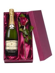 Woolworths Becomes Very Rose Wine Rose Gift Alcohol Gifts