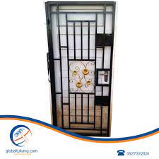 Pagar minimalis yang bagus menggunakan pintu lipat besi biasanya memiliki harga lebih mahal, jadi perhatikan saja harga pagar minimalis. Pintu Teralis Besi Minimalis Modern Shopee Indonesia