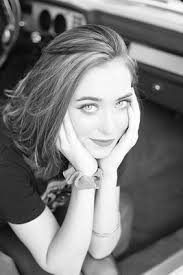 Ashton Dillard's Instagram, Twitter & Facebook