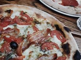 Come fare la pizza in casa come in pizzeria. Pizzeria Casa Vecchia The Best Pizza In Biograd Na Moru Good Pizza Food Pizza