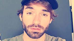 So als ob sie charlie chaplin in einer schulaufführung mimen. Nach Kleider Foto Wollte Daniel Kublbock Als Frau Leben Promiflash De