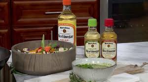 Cuka ini memiliki tingkat keasaman sebesar 5%. Cuka Itu Ada Banyak Jenisnya 6 Macam Cairan Asam Ini Bisa Menambah Cita Rasa Aneka Masakan