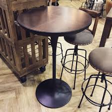 銅 スチール オーク材を使用した ビンテージ風のバーテーブルです 天板のツギハギ感がお洒落 バーテーブル テーブル スチール